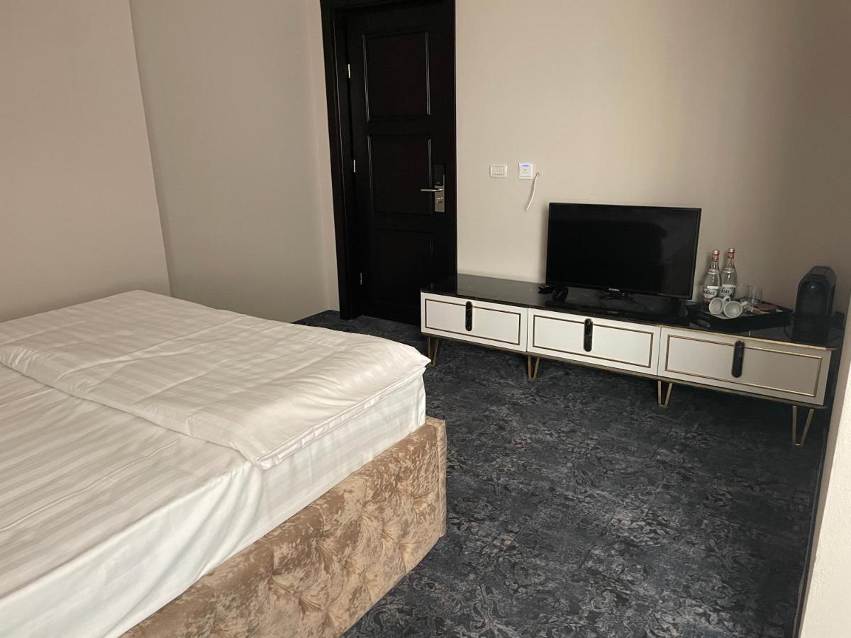 Pensiunea Ramina Hotel Adjud Екстериор снимка